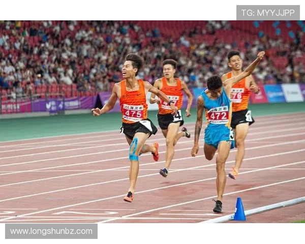 杭州足球队在邀请赛中的默契配合与战术执行分析